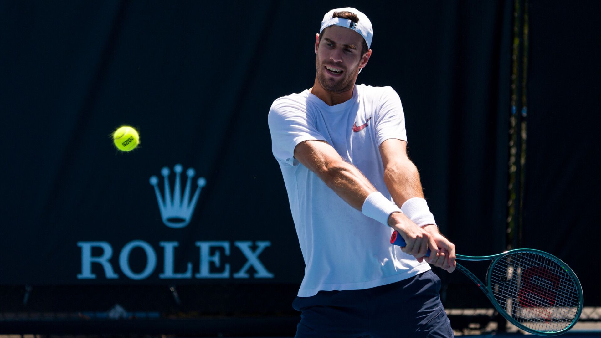 Хачанов вышел в третий круг Australian Open