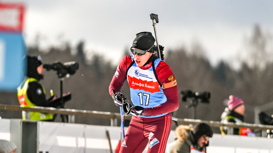 Дикий прокол биатлониста на чемпионате России. На Василии лица не было